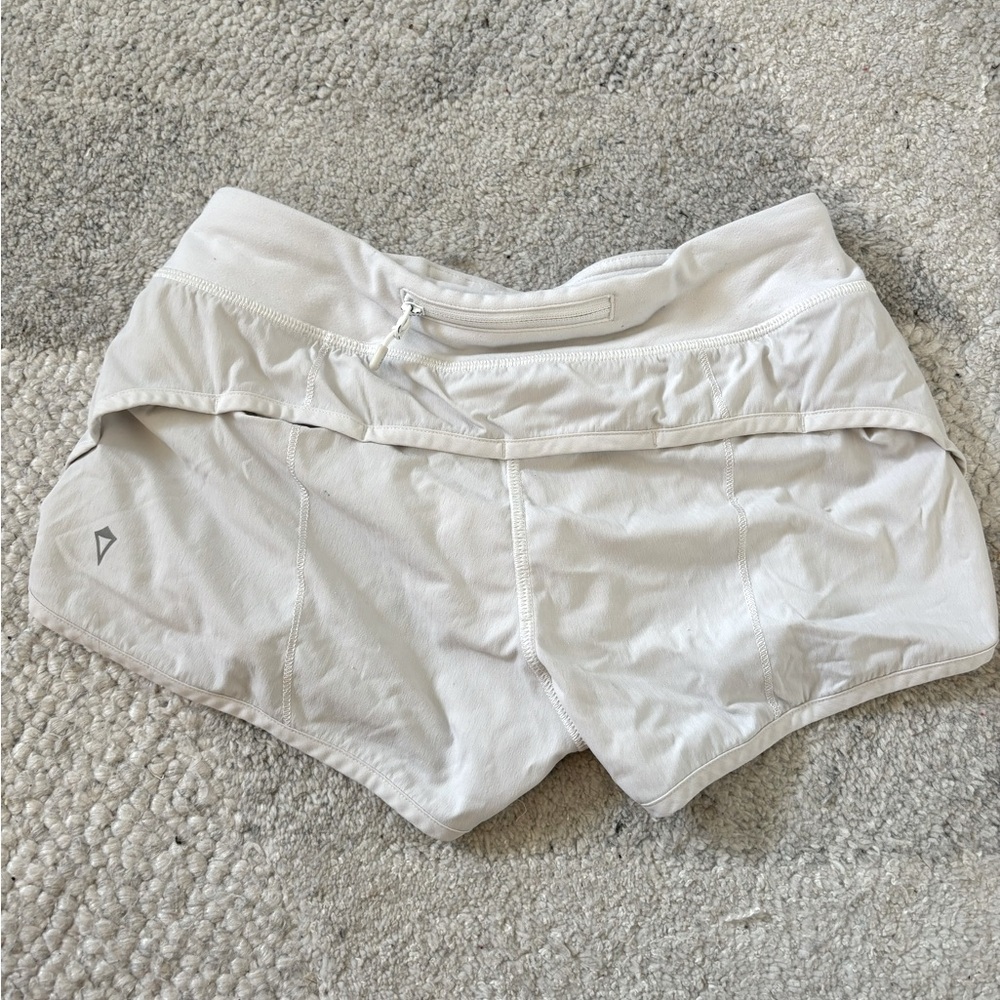 WHITE IVIVVA SHORTS!